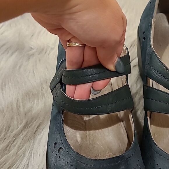 Jambu womens teal velcro side Mary Jane with heel size 8.5 - Picture 2 of 13
